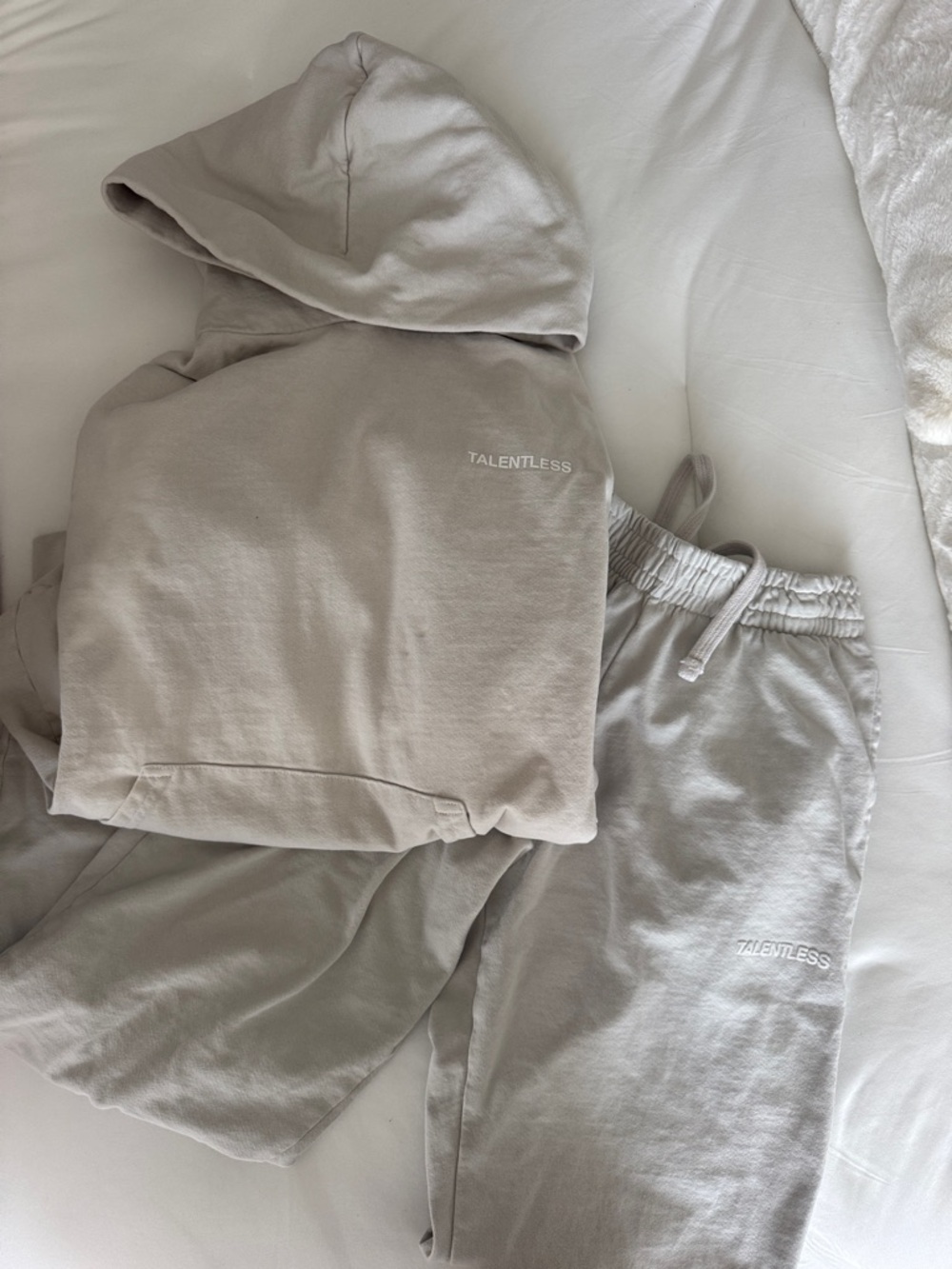TALENTLESS Light Gray Hoodie and Jogger Set